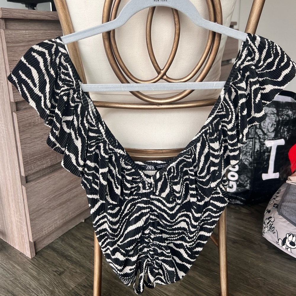 Zara Black and White Ruched Sleeveless Bodysuit